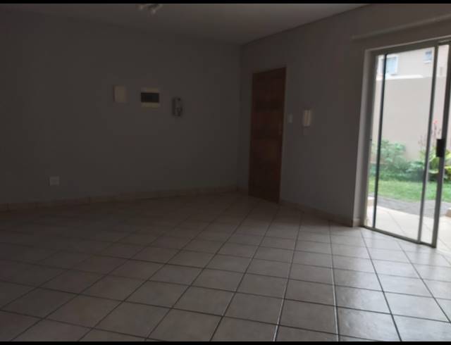 2 BEDROOM DUPLEX TO LET IN NORTH RIDING